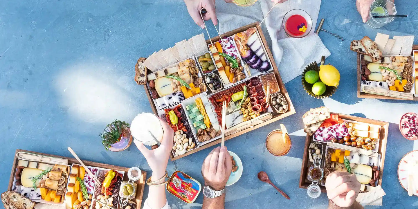 thanksgiving charcuterie board
