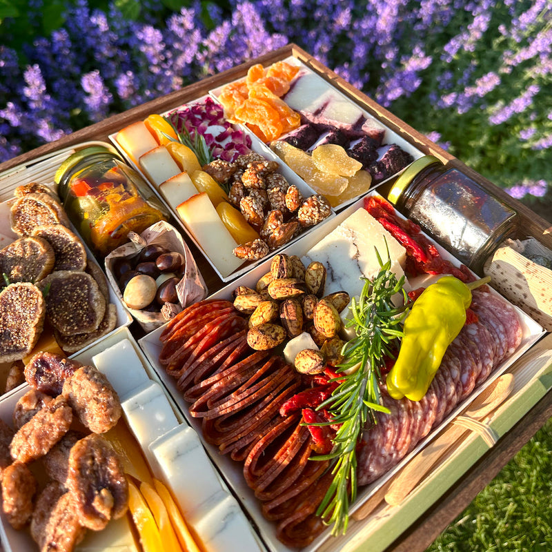 Oprah's Favorite Things Bundle (Large Board + 4 Baked Brie)