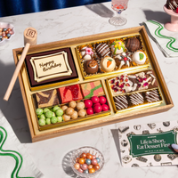Small dessert gift box with 